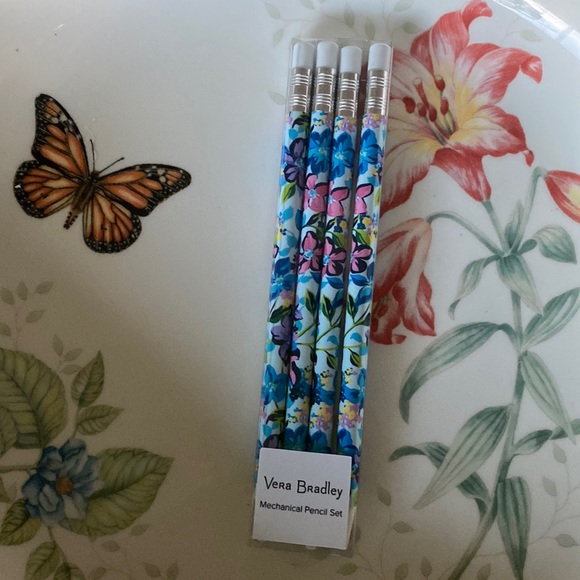 Vera Bradley Other - 🌻SALE🌻 Vera Bradley Mechanical Pencil Set